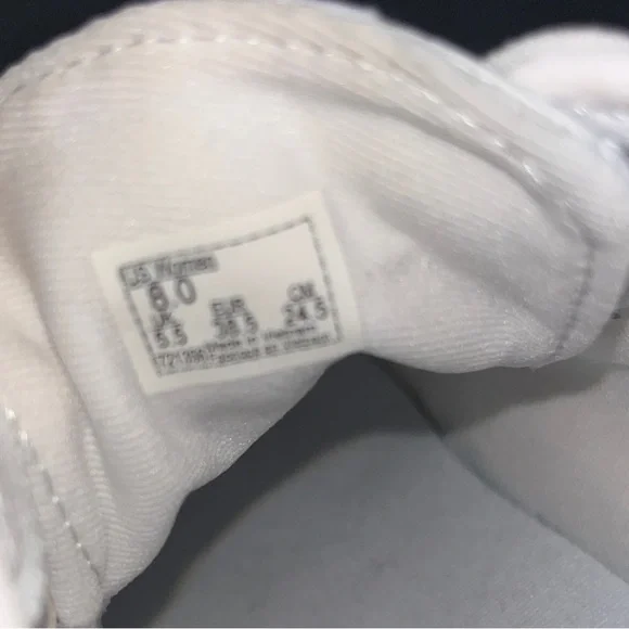 Vans Old Skool Triple White Women’s Size 8 - Picture 3 of 7